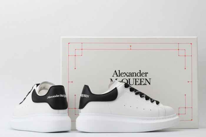 alex mcqu sneakers