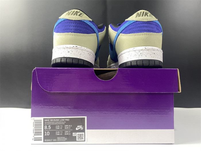 nike dunk low sb celadon bq6817-301