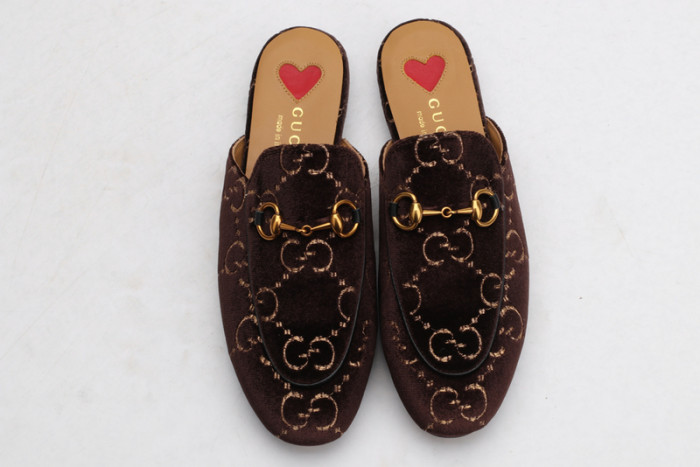 guc loafer