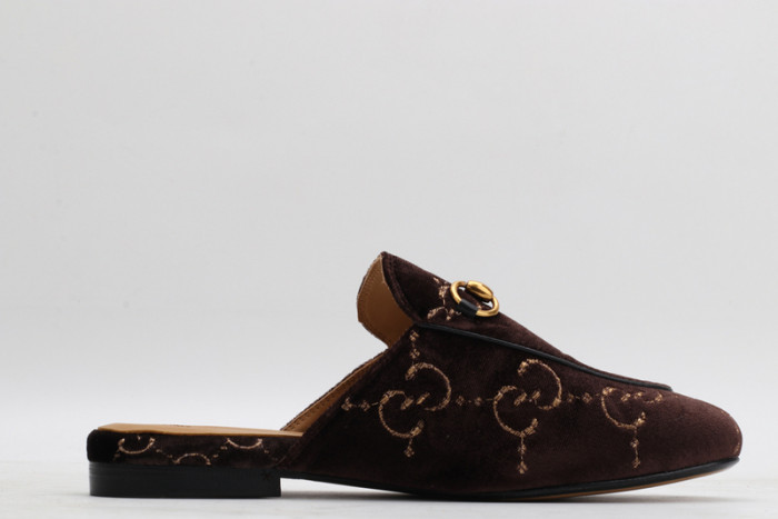 guc loafer