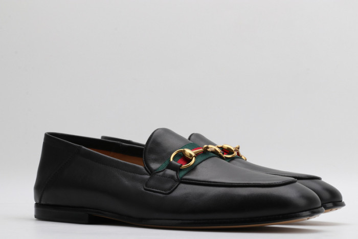 guc loafer