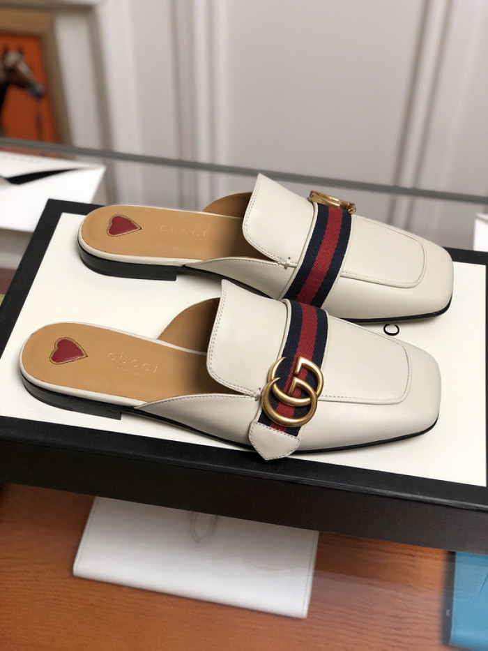 guc loafer