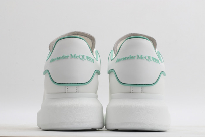 alex mcqu sneakers