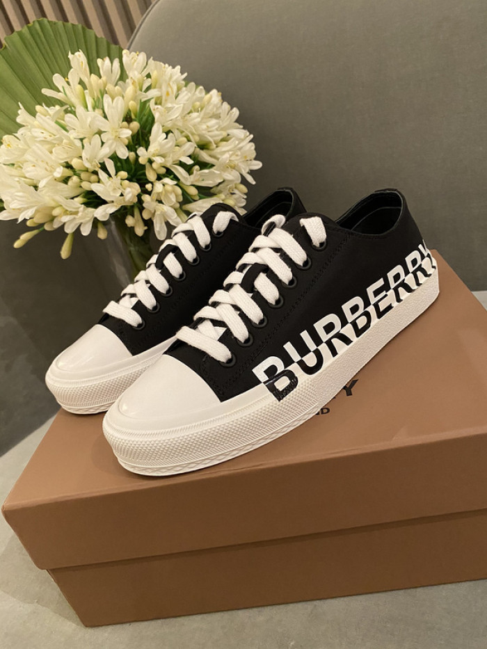 BUBERY SNEAKER