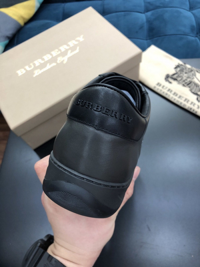 BUBERY SNEAKER
