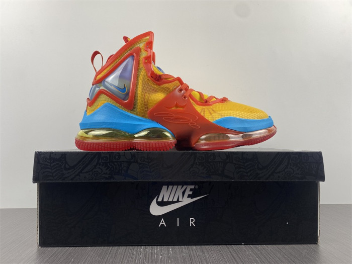 nike lebron 19 tune squad dc9342-800