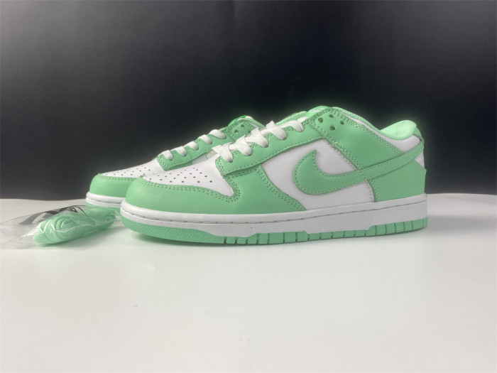 nike dunk low ＂green glow＂dd1503-105