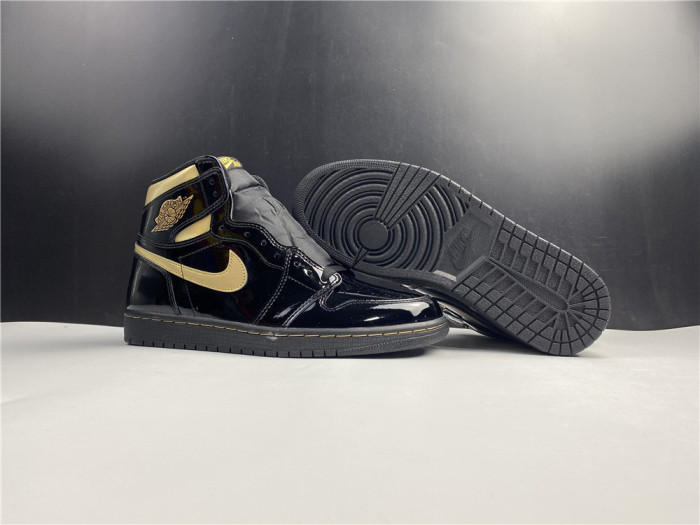 jordan 1 retro high black metallic gold (2020) 555088-032