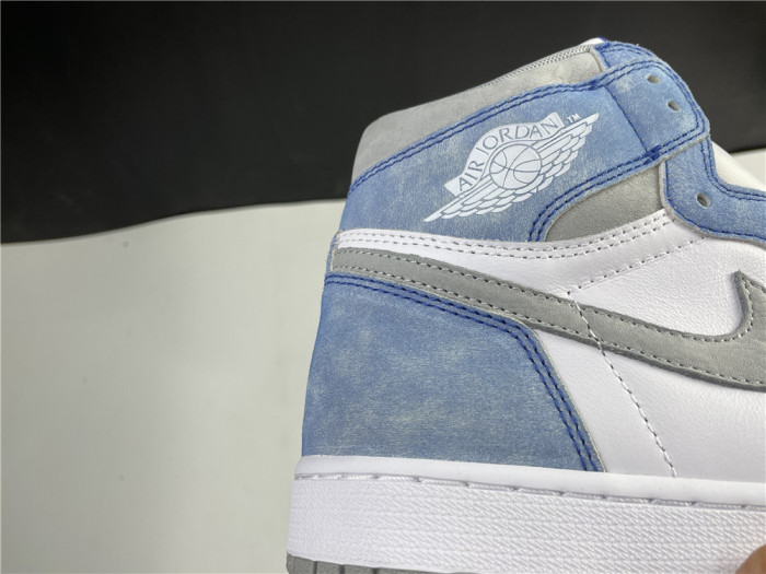 air jordan 1 high og hyper royal 555088-402