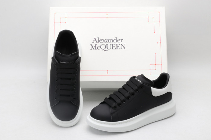 alex mcqu sneakers