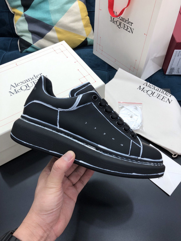 alex mcqu sneakers