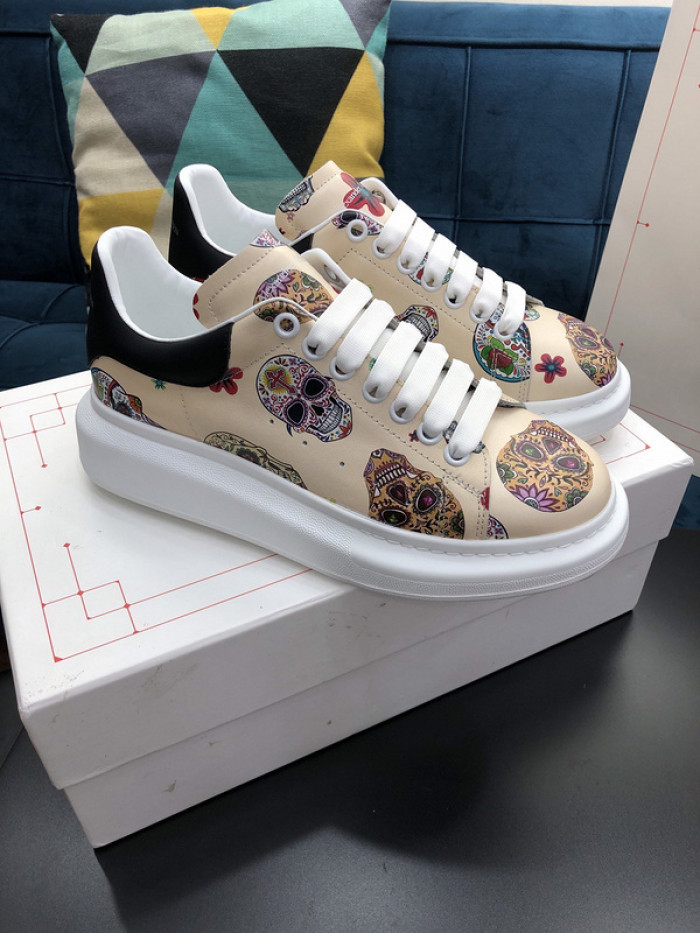 alex mcqu sneakers