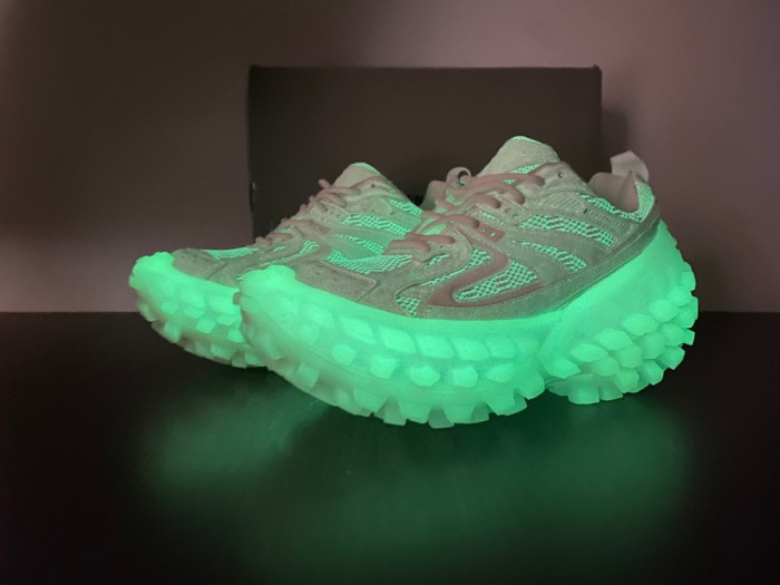 Ba*len*cia*ga defender pure white luminous 5144524