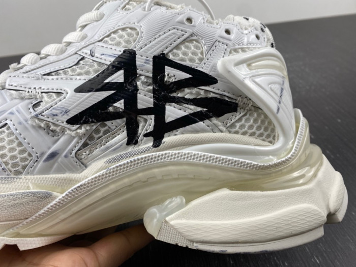 Balenciaga Runner Graffiti BCR024