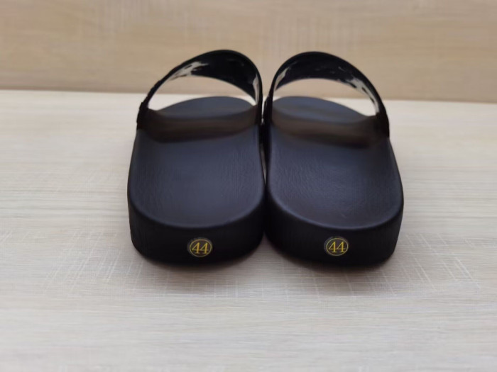 guc sandal