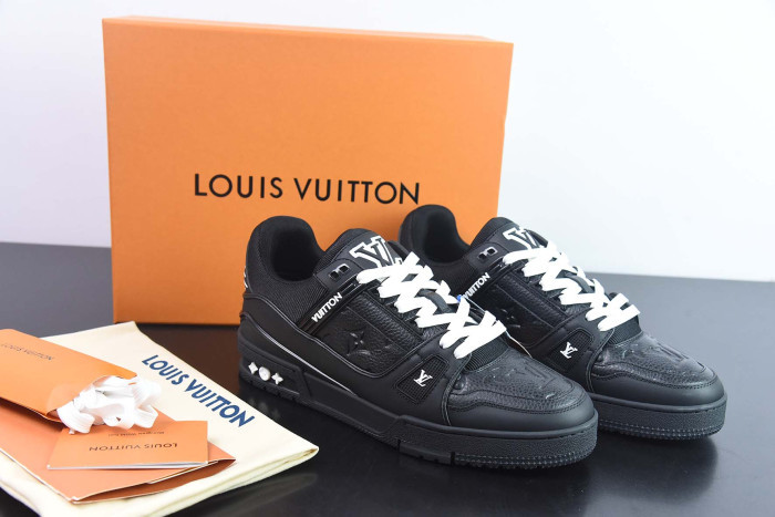 Louis Vuitton Sneakers