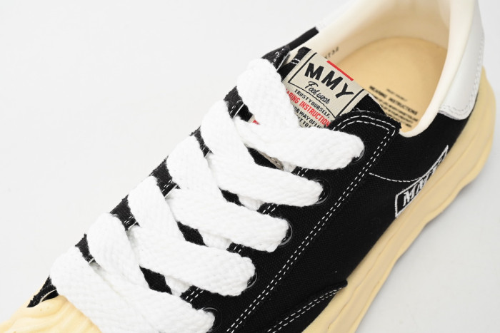 MIHARA YASUHIRO BLACK AND WHITE CHARACTERS MY7