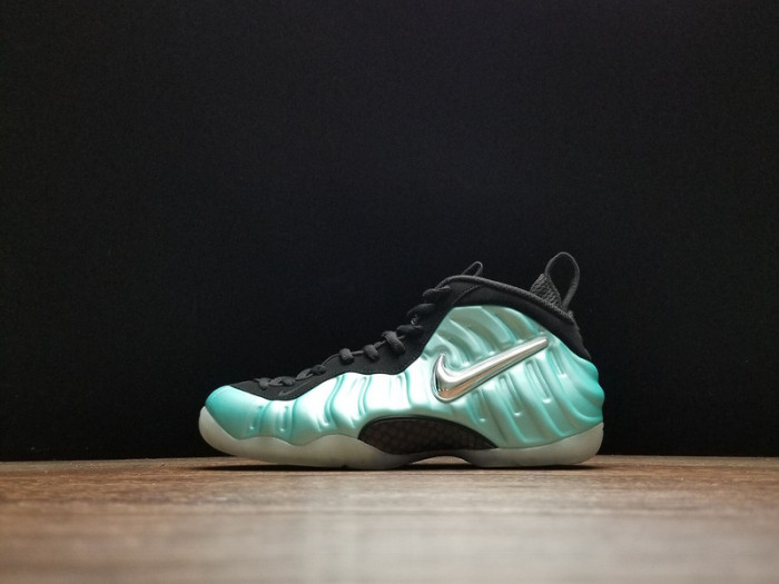 nike air foamposite pro “island green” metallic platinum mens 624041-303