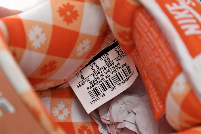 concepts x nike sb dunk low “orange lobster” fd8776-800