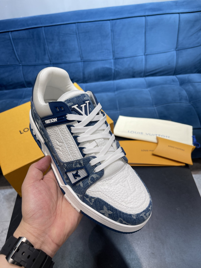 l**is V*t*n trainer 2528