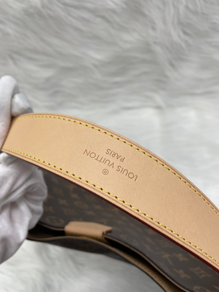 l**is V*t*n tote graceful pm m43701