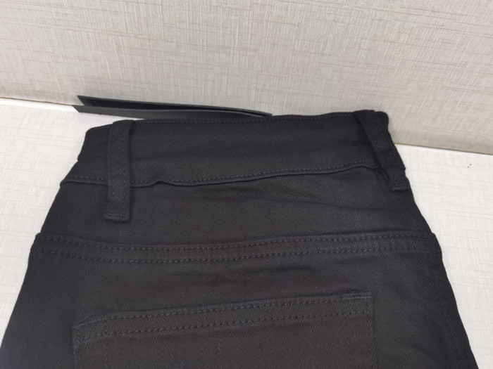 AMIRI PANTS AR001